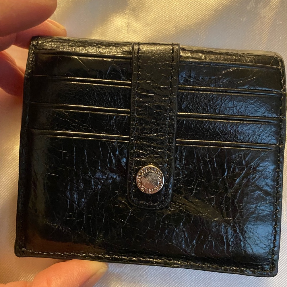 Small Danier patent Leather wallet